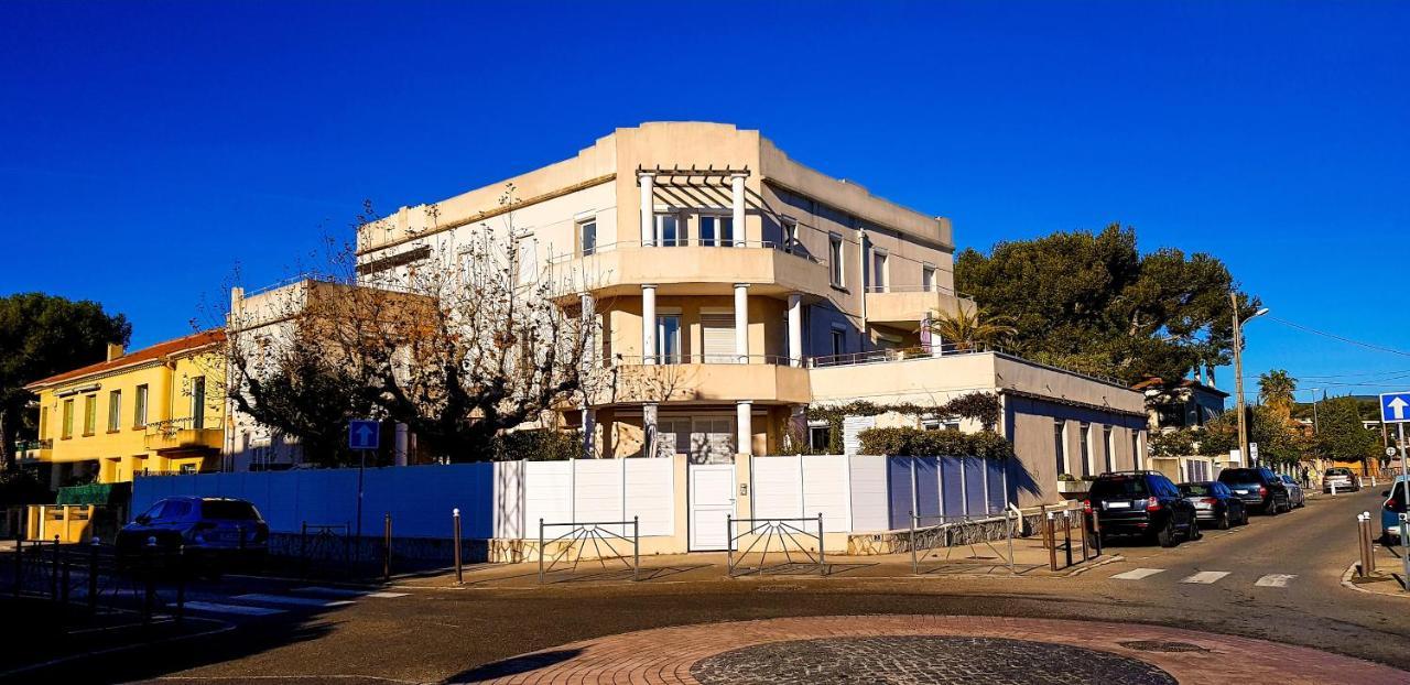 Appartement Vue Mer Avec Parking Ferme ラシオタ エクステリア 写真